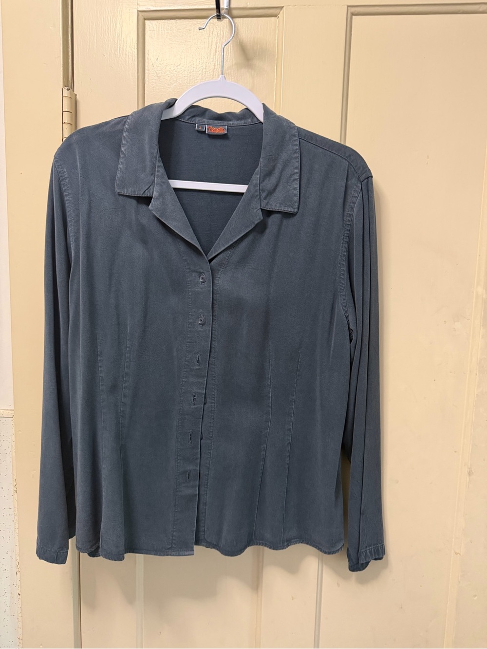 Classic Tianello Button-Front Women’s Top in Slate Blue